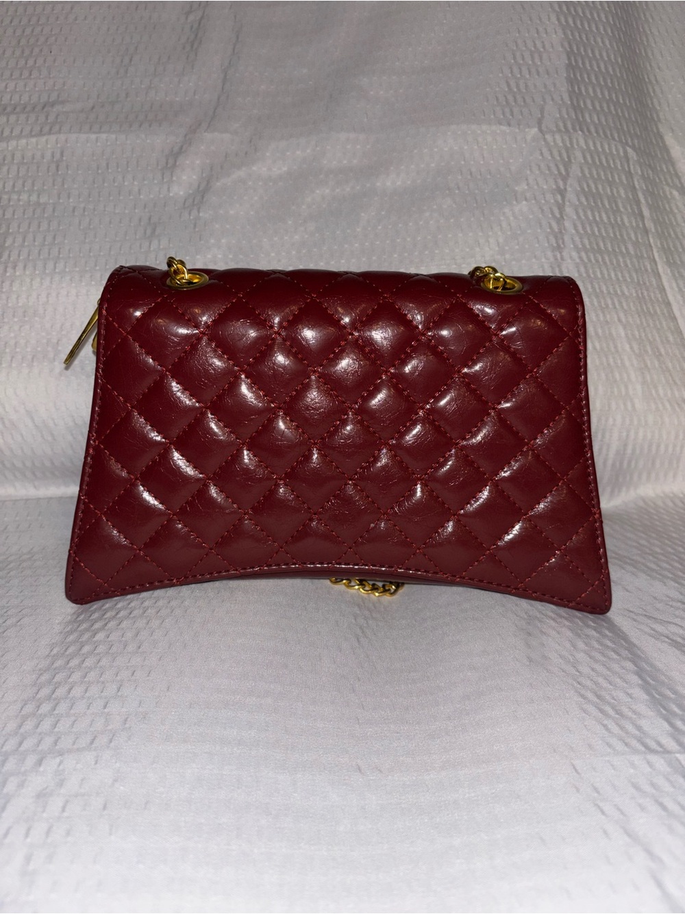 Quilted Burgundy Shoulder Bag with Gold Chain